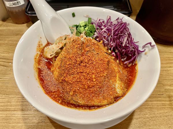 「スーパードライ小瓶→ トリスハイボール缶→ 麻辣担々麺セット」@らぁ麺 THE FACTORYの写真