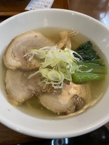 「白醤油ラーメン」@らーめん はなはなの写真