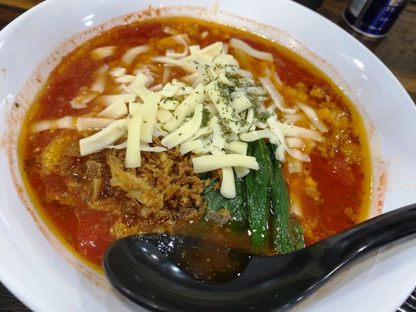 「チーズトマトラーメンM」@麺や 空と大地の写真