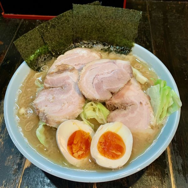 ラーメン(チャーシュー+キャベツ+味玉)