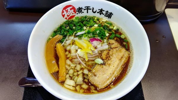 「淡麗煮干し醤油ラーメン」@極煮干し本舗 フォレストモール甲斐竜王店の写真