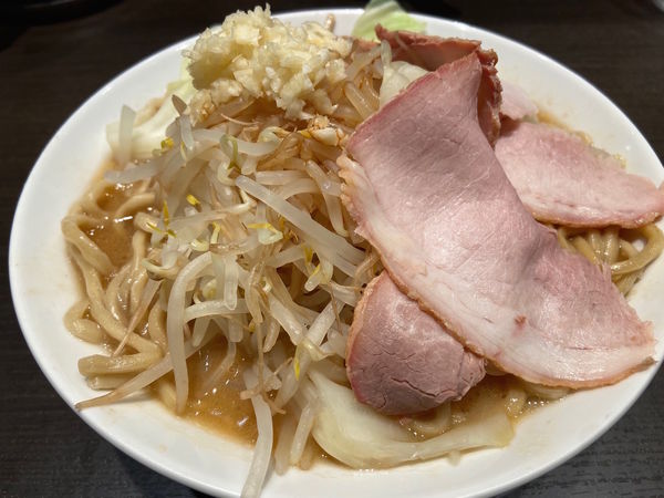 「朝二郎：850円」@とんこつらーめん俺式 純 東京ラーメンストリート店の写真