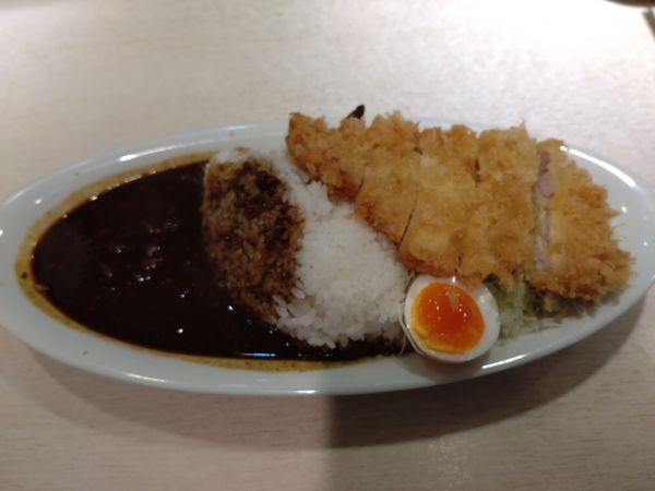 「（数量限定）カツと特製カレー　１２５０円」@とんかつ・豚しゃぶ ポンチ軒の写真