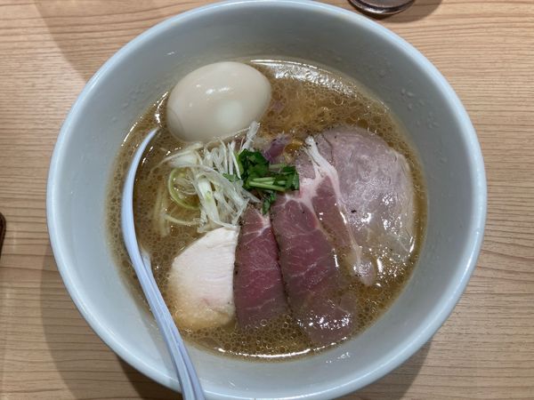 「味玉中華そば醤油　¥950」@貝出汁中華そば くらむの写真