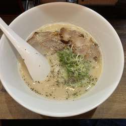 塩鷄白湯900円(税込)