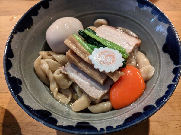 「油そば 味玉」@だしと麺 遊泳の写真