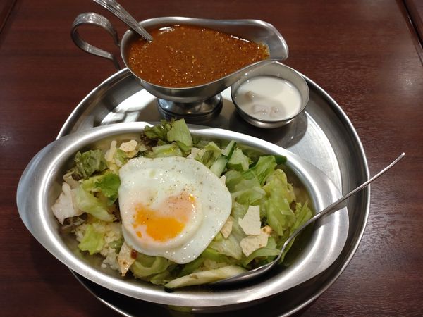 「サラダライス・キーマ定食 1045円」@ターリー屋 新大手町ビル店の写真