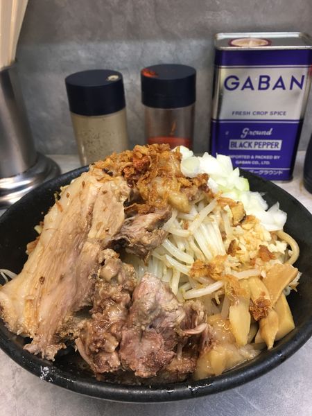 「豚まぜそば 玉ねぎ」@豚仙人 吉野町本店の写真