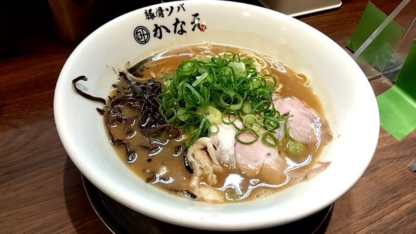 「濃厚豚骨ソバ（７９０円）」@豚骨ソバ かなえの写真