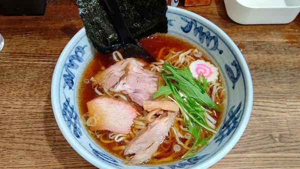 「手打ち中華(醤油味)」@手打ち中華そば 凌駕の写真