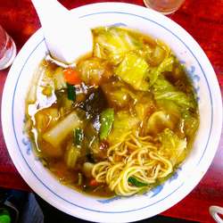 広東湯麺（750円）