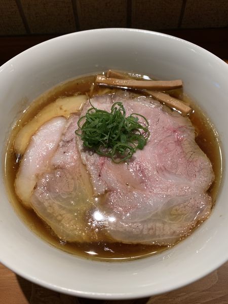 「チャーシュー醤油らぁめん」@麺 ふじさきの写真