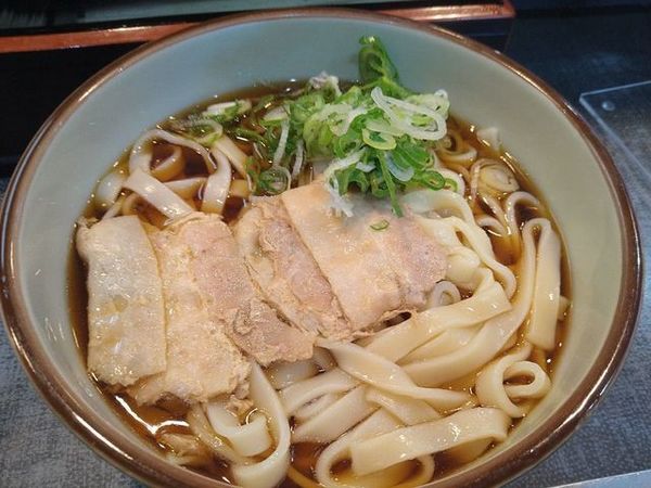 「豚しゃぶきしめん」@名代きしめん 住よし JR名古屋駅・新幹線上りホーム店の写真