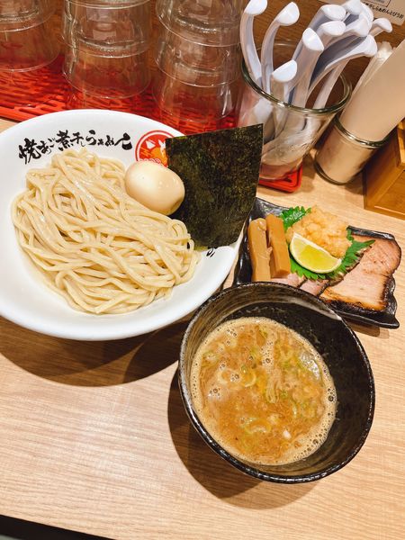 「焼きあご秋刀魚つけ麺〜極〜」@焼きあご煮干しらぁめん とびうおの写真