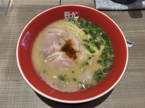 「極上豚骨モヒカンらーめん」@モヒカンらーめん 南越谷店の写真