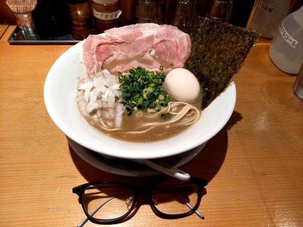 「バカニボ(半熟煮玉子)」@麺屋 まほろ芭の写真