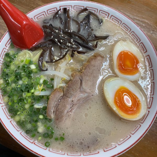 「ラーメン700円+味玉」@九州ラーメン 友理 本店の写真