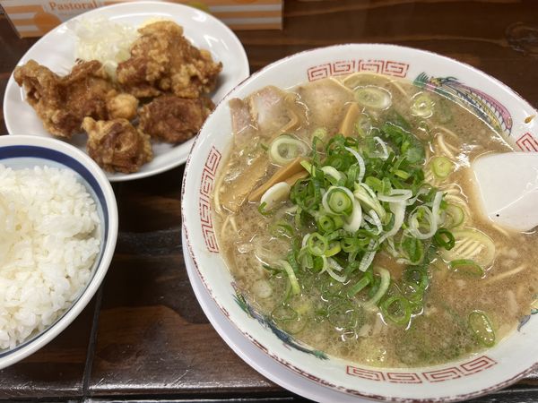 「唐揚げセット（1000円）」@拉麺 おおのの写真