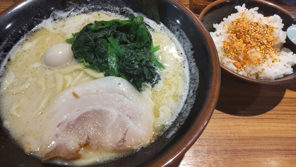 「塩ラーメン550円（アプリのクーポン）」@壱角家 春日部店の写真
