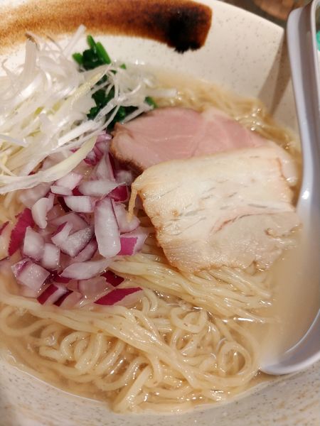 「冷やし貝出汁 ゆず塩らぁ麺」@貝出汁らぁ麺 みぎわの写真