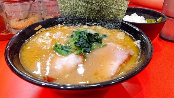 「#ラーメン #850円 #ライス #100円」@ラーメン家 がんくろの写真