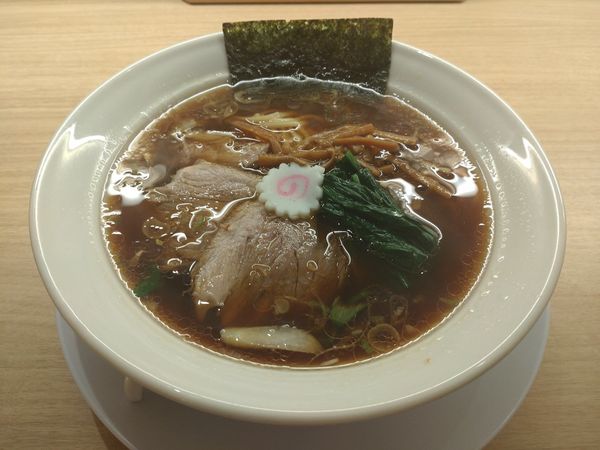 「醤油ラーメン（並）」@長岡食堂 東京ラーメン横丁店の写真