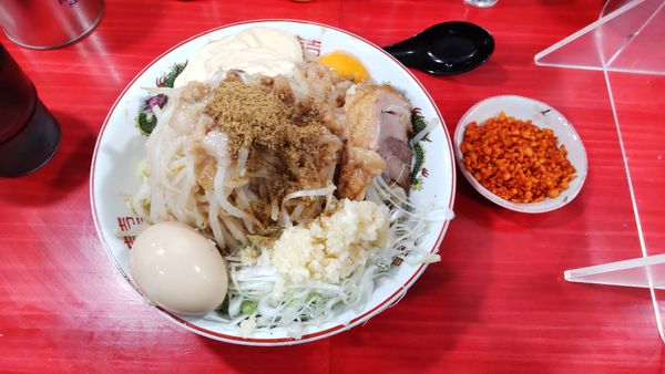 「まぜそばミニ」@ラーメン鷹の目 明大前店の写真