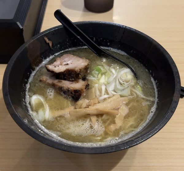 「塩らーめん」@ラーメン大地の写真