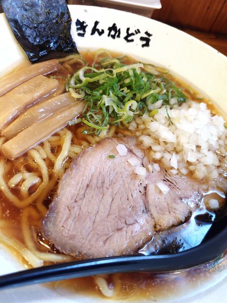 「黄金醤油らーめん」@元祖きんかどう 座間本店の写真