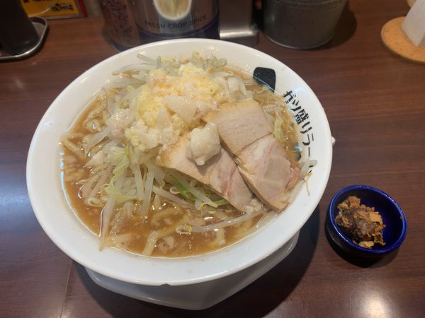 「みちる麺（小）＋黒マー油」@ガツ盛リラーメン みちる屋 松戸店の写真