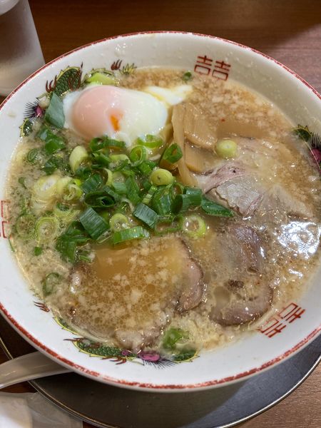 「中華そば＋温泉玉子　¥750+50」@ますたに 京都駅ビル拉麺小路店の写真