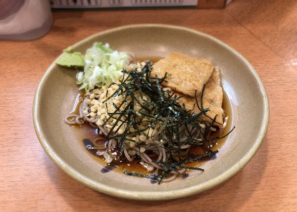 「冷しきつね(460円)+たぬき(60円)」@越後そば 立石店の写真