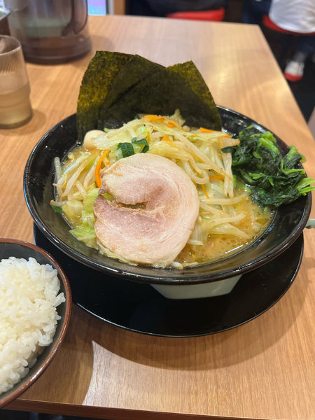 「野菜ラーメン 880円 ライス無料」@町田商店 田端店の写真