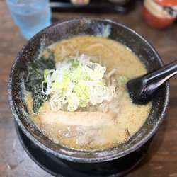 一撃味噌らーめん930円