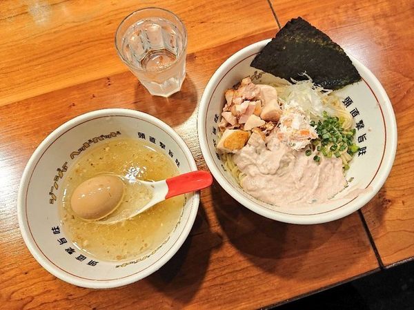 「白子とズワイ蟹爪肉のまぜそば」@ジンジャーヘッドバッドの写真