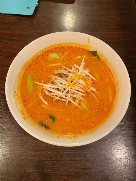 「タンタン麺(880円)」@酔楼 本館の写真