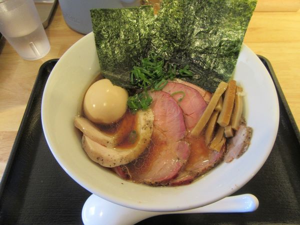 「特製醤油らーめん(1200円)」@麺ゃ みくりの写真