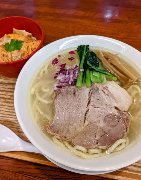 「小中華そば(塩) 小親子丼セット　1,150円」@中華そば 千乃鶏の写真