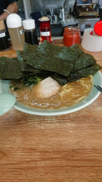 「ラーメン　固め　＋ノリ」@ラーメン ONOMICHIの写真