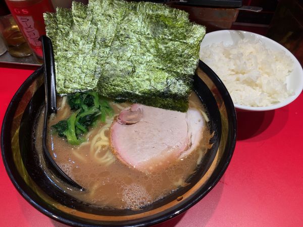 「ラーメン＋のり＋ライス」@ラーメン 菊池家の写真
