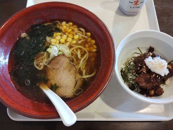 「薄口醤油ラーメン(おろし丼)」@ラーメン房 だんだんの写真