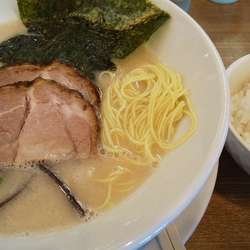 ラーメン(硬麺)