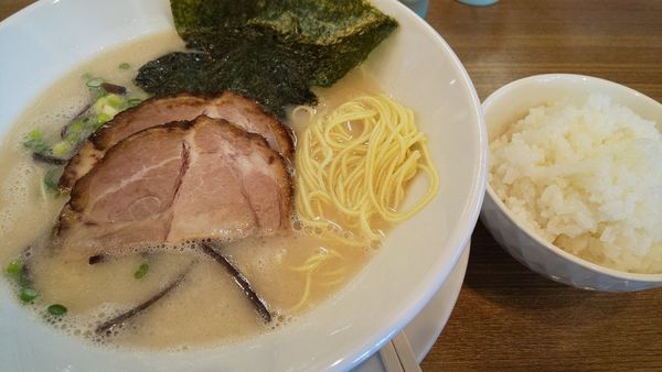 「ラーメン(硬麺)」@めん処 博風の写真