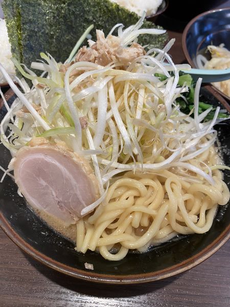 「ネギラーメン」@横浜家系ラーメン 百家の写真