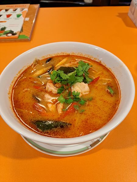 「トムヤンクンラーメン　1200円」@クンヤーイの写真