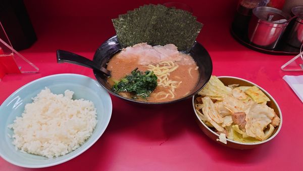「半ラーメン」@横浜家系ラーメン 武蔵家 千歳烏山店の写真