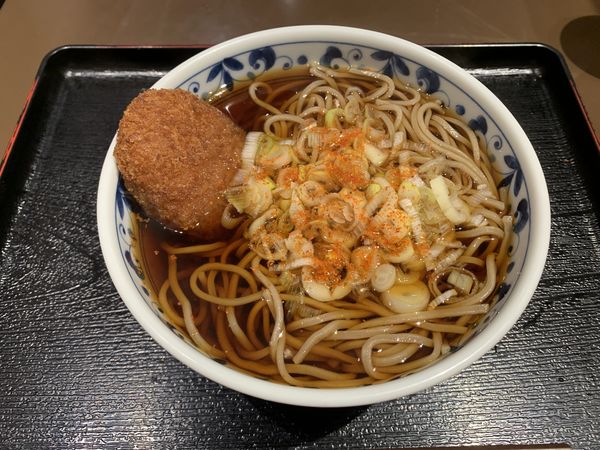 「コロッケそば 460円」@SOBA DINING 凛や 池袋店の写真
