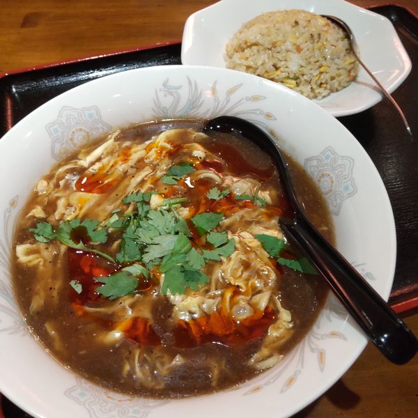 「湯麵ランチ半炒飯付き(¥750)」@王家私菜の写真