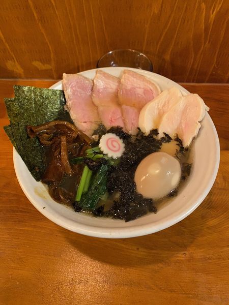 「特製中華そば」@口樂の写真