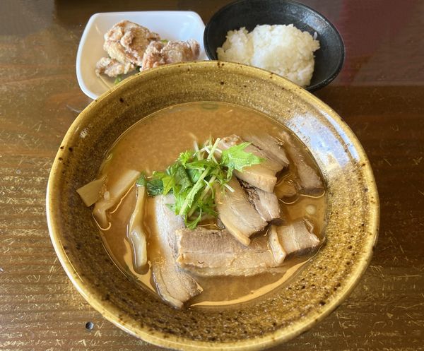 「味噌チャーシュー麺1030円+唐揚げ&小ライス400円」@かいえんの写真